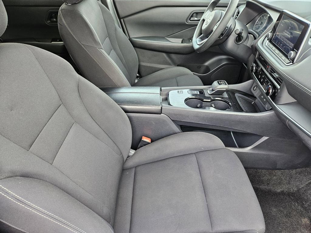 Used 2024 Nissan Rogue S FWD image 10