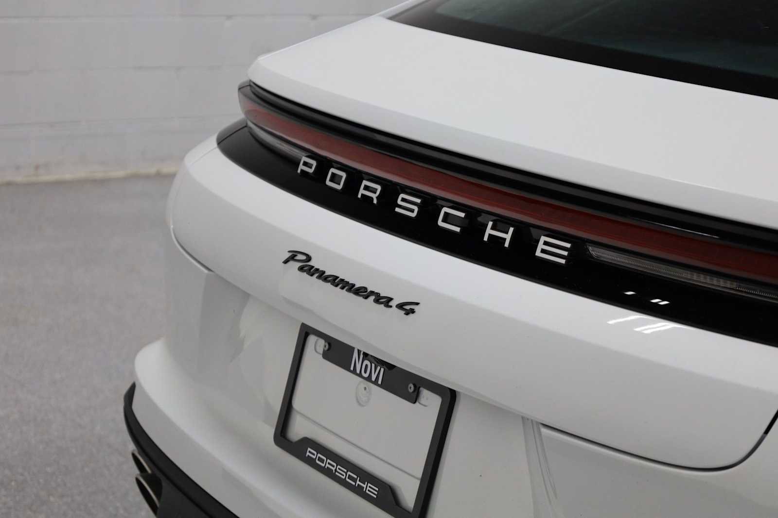 New 2026 Porsche Panamera 4 image 8