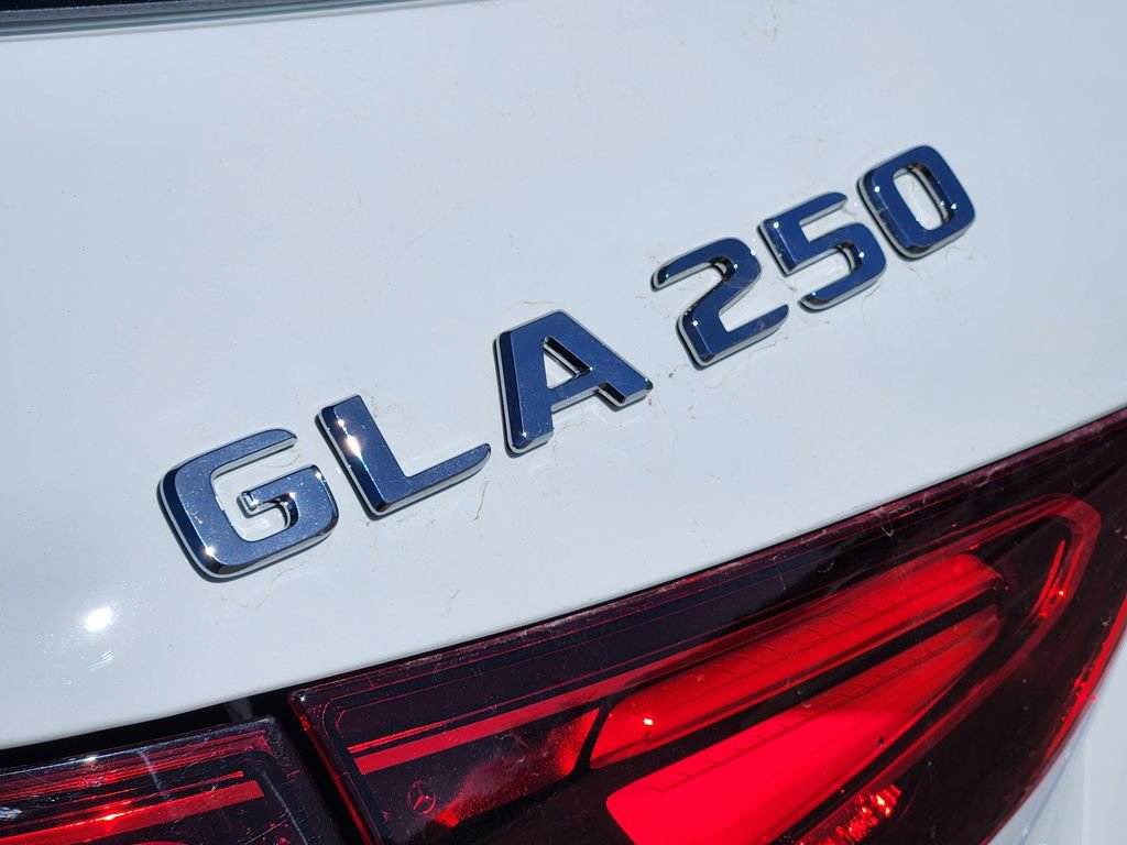 Used 2025 Mercedes-Benz GLA 250 4MATIC image 11