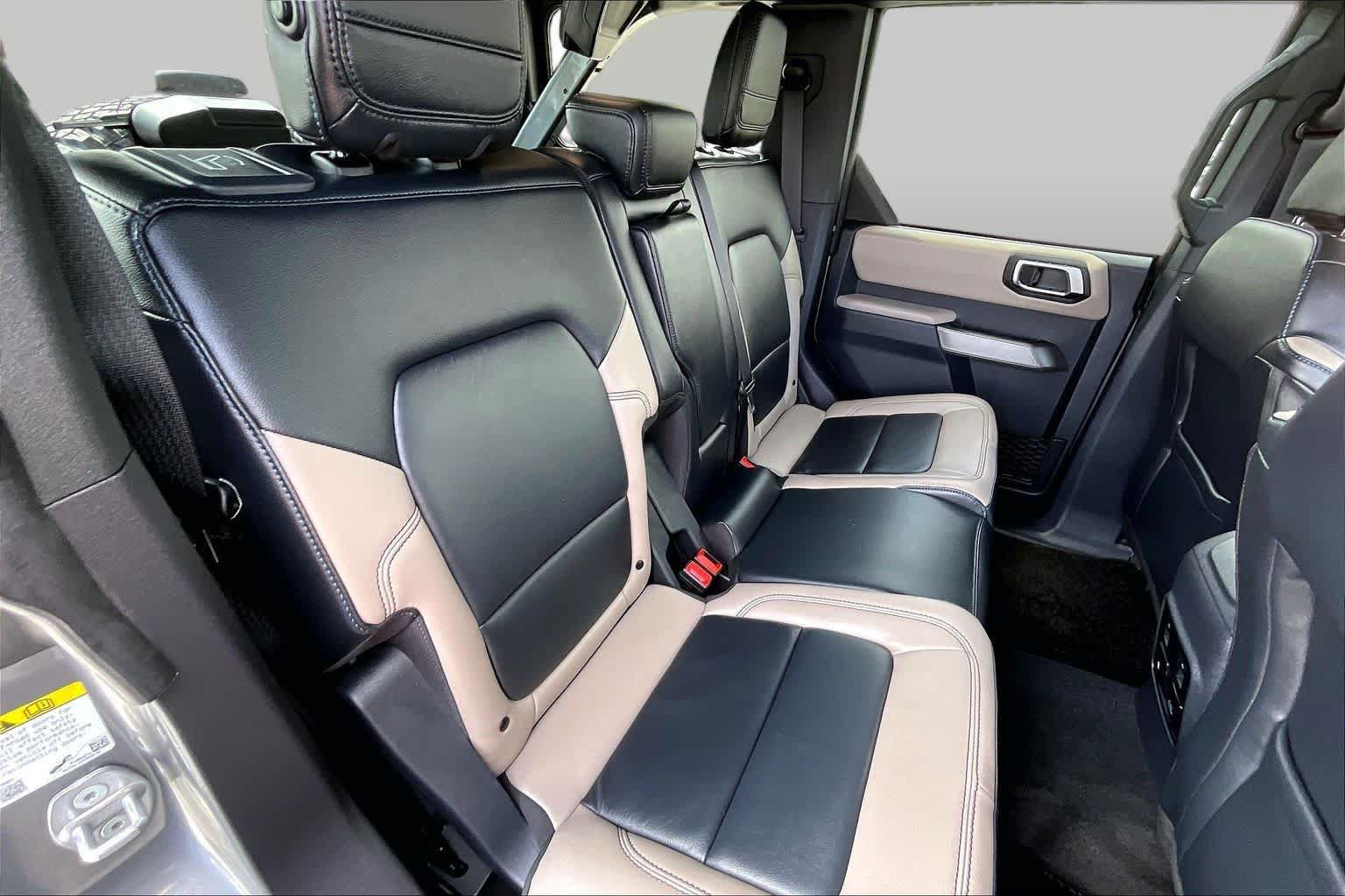 Used 2022 Ford Bronco Wildtrak AWD/4WD image 17
