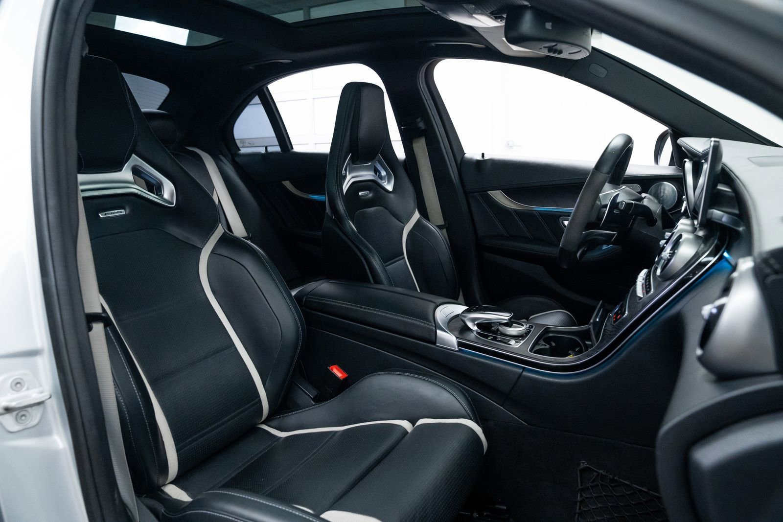 Used 2016 Mercedes-Benz C 63 AMG S image 26