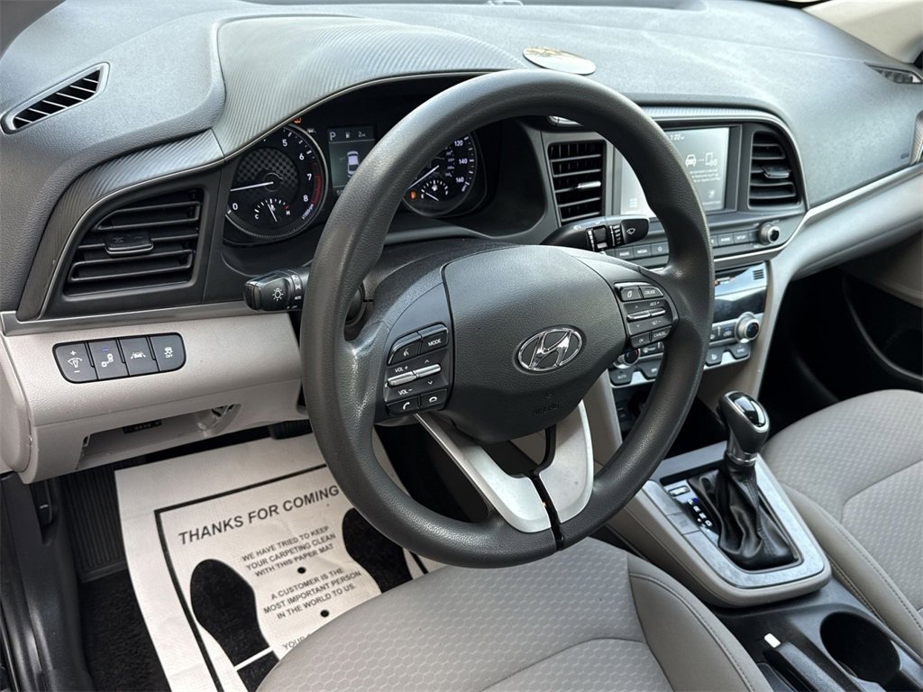 Used 2020 Hyundai Elantra SEL image 16