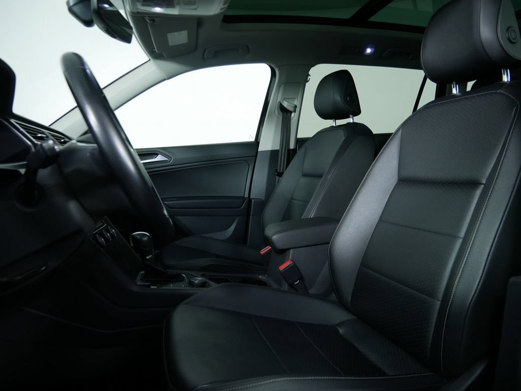 Used 2019 Volkswagen Tiguan SEL AWD/4WD image 15