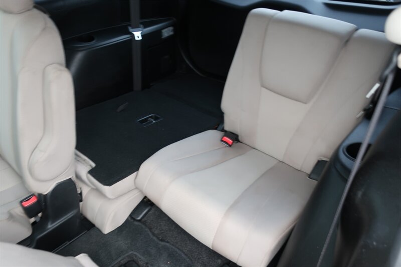Used 2014 MAZDA MAZDA5 Sport FWD image 26