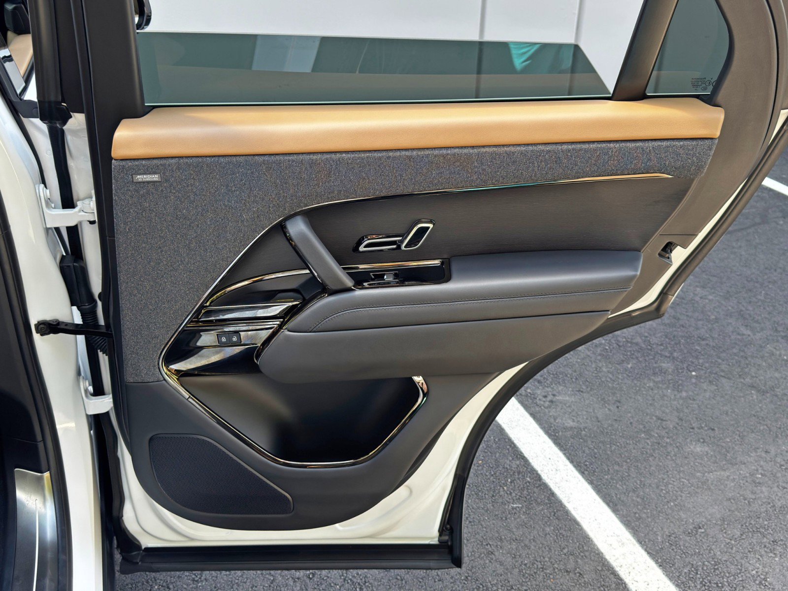 Used 2024 Land Rover Range Rover Sport Autobiography image 52