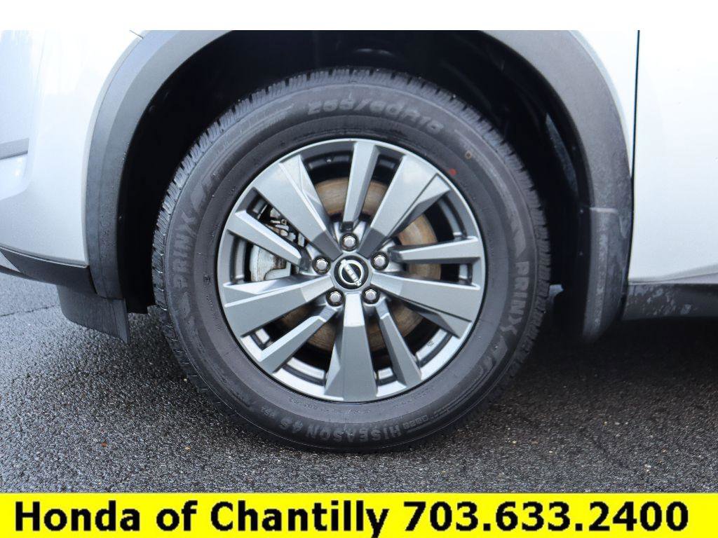 Used 2022 Nissan Pathfinder SV image 35