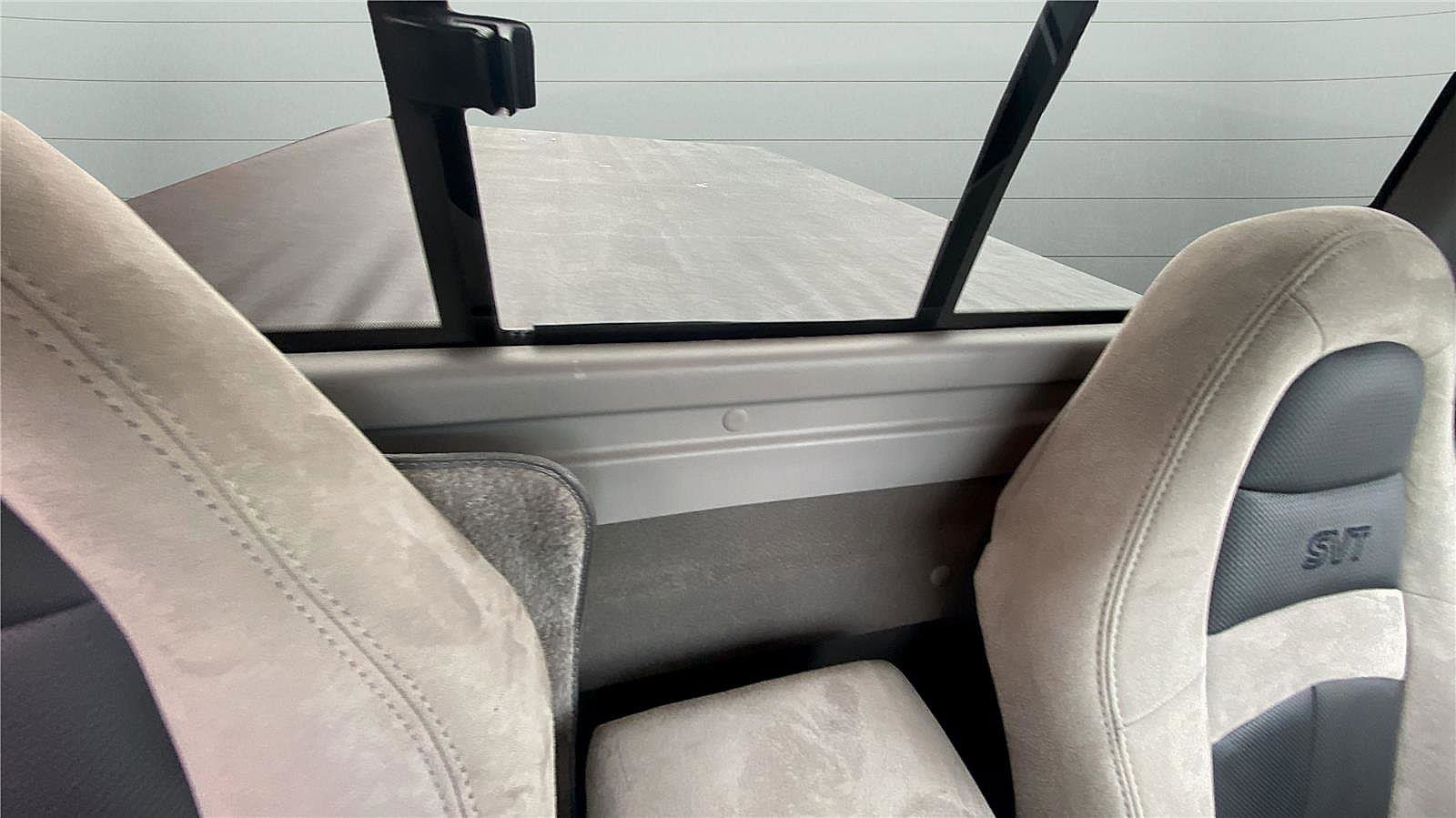 Used 2001 Ford F150 Lightning image 18