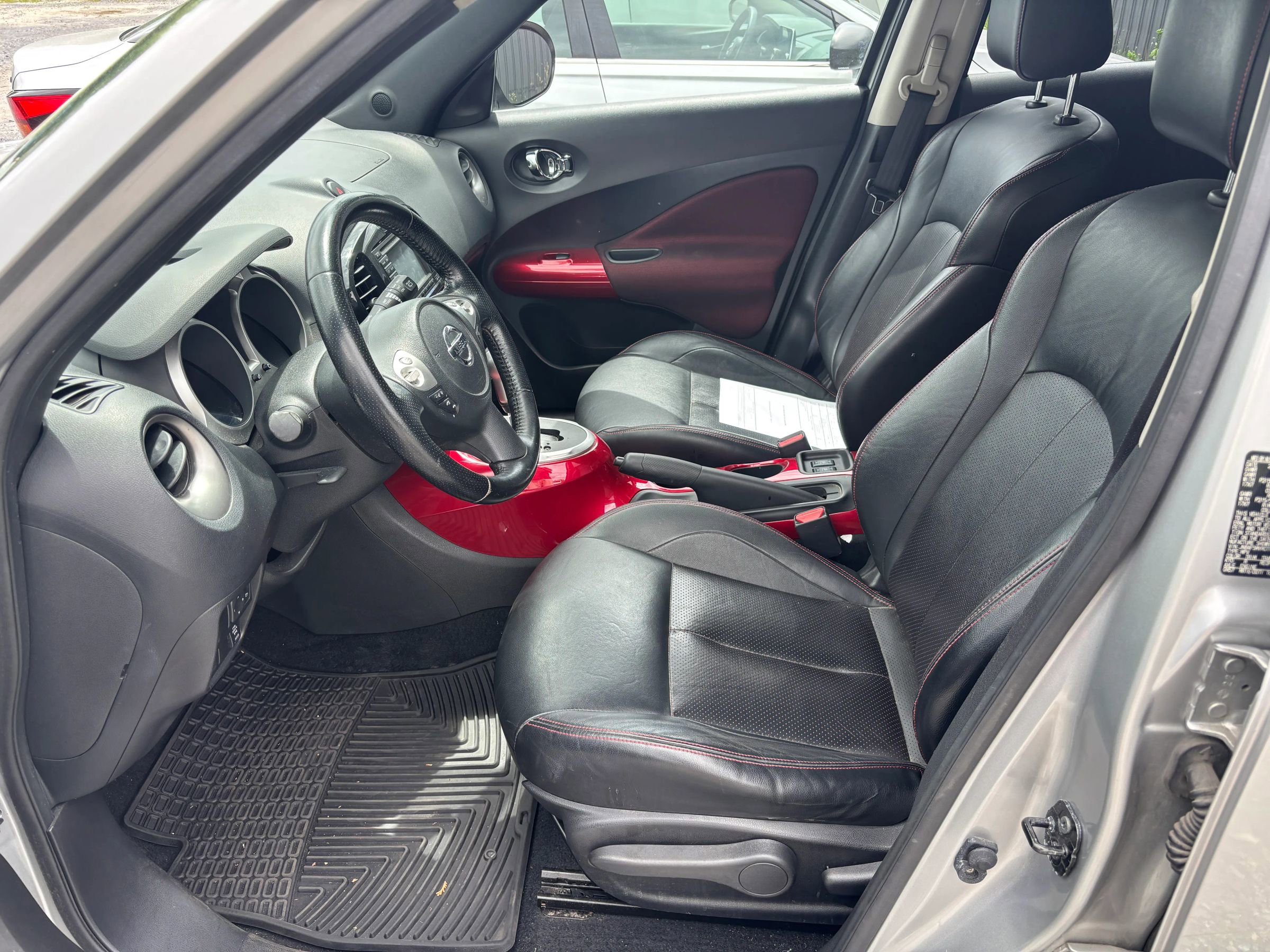 Used 2012 Nissan Juke SL AWD/4WD image 3
