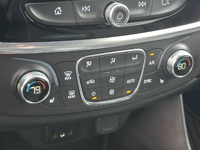 Used 2021 Chevrolet Traverse LT AWD/4WD image 14
