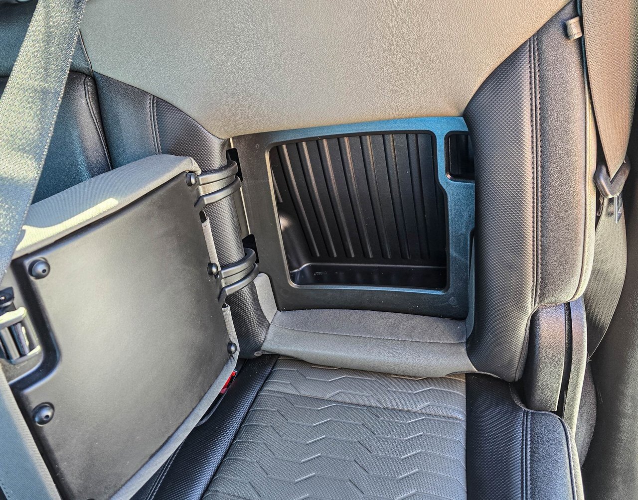 Used 2023 Chevrolet Silverado 1500 ZR2 w/ Technology Package image 33