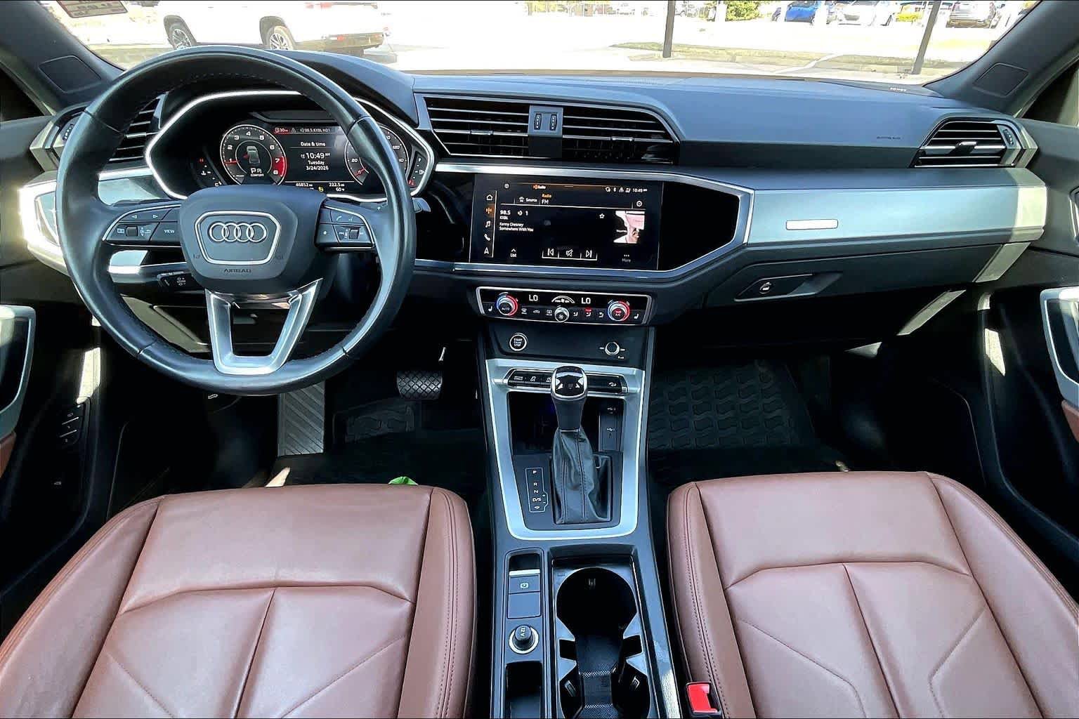 Used 2023 Audi Q3 2.0T Premium Plus w/ Premium Plus Package image 15