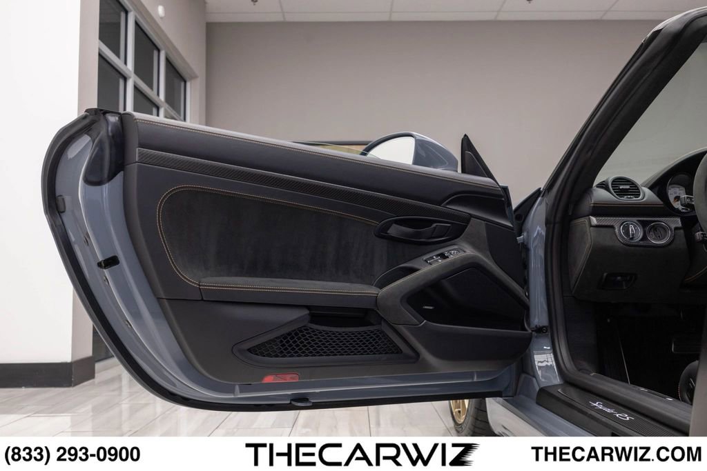 Used 2024 Porsche 718 Boxster Spyder RS RWD image 34