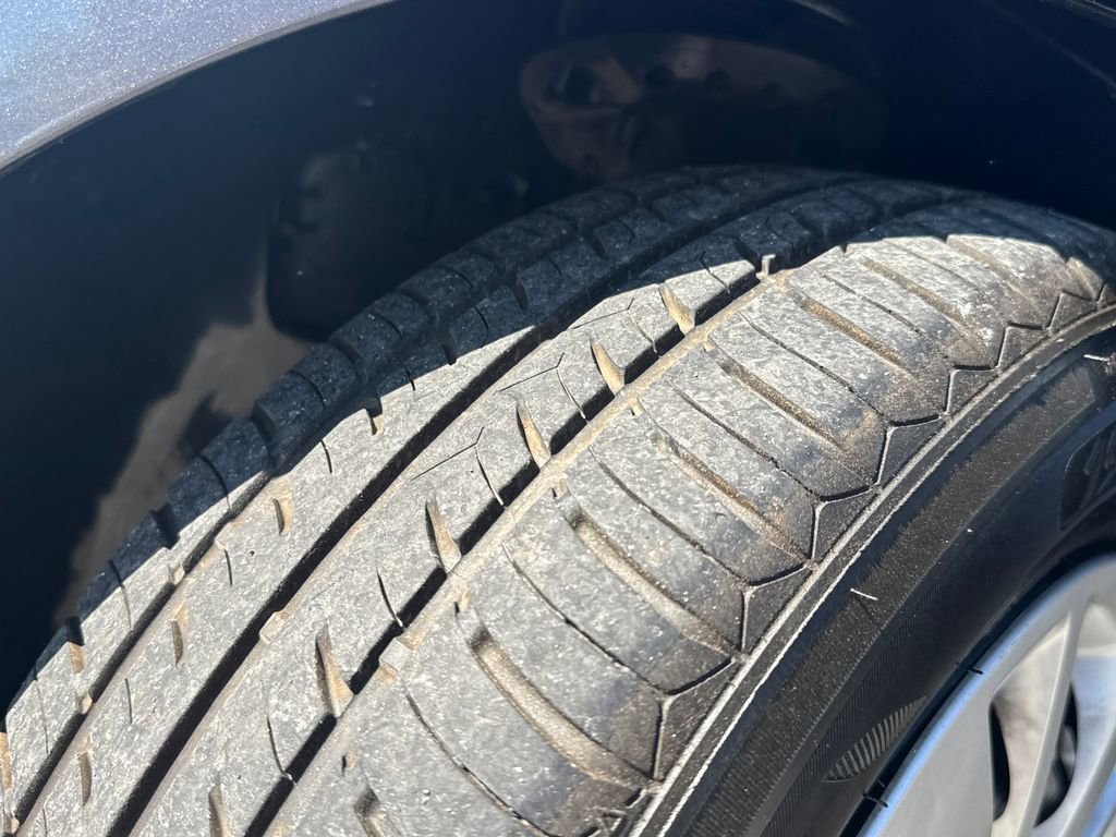 Used 2018 Hyundai Elantra SE FWD image 27