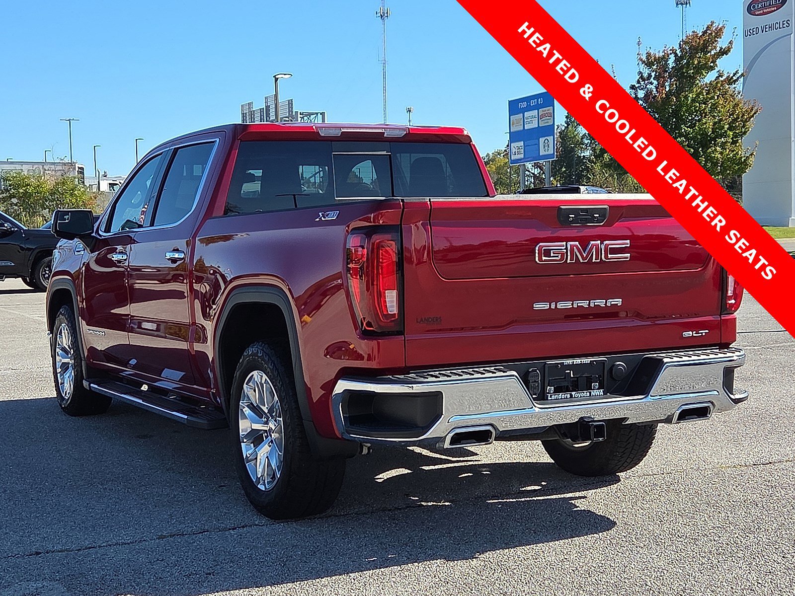 Used 2022 GMC Sierra 1500 SLT w/ SLT Premium Package image 4