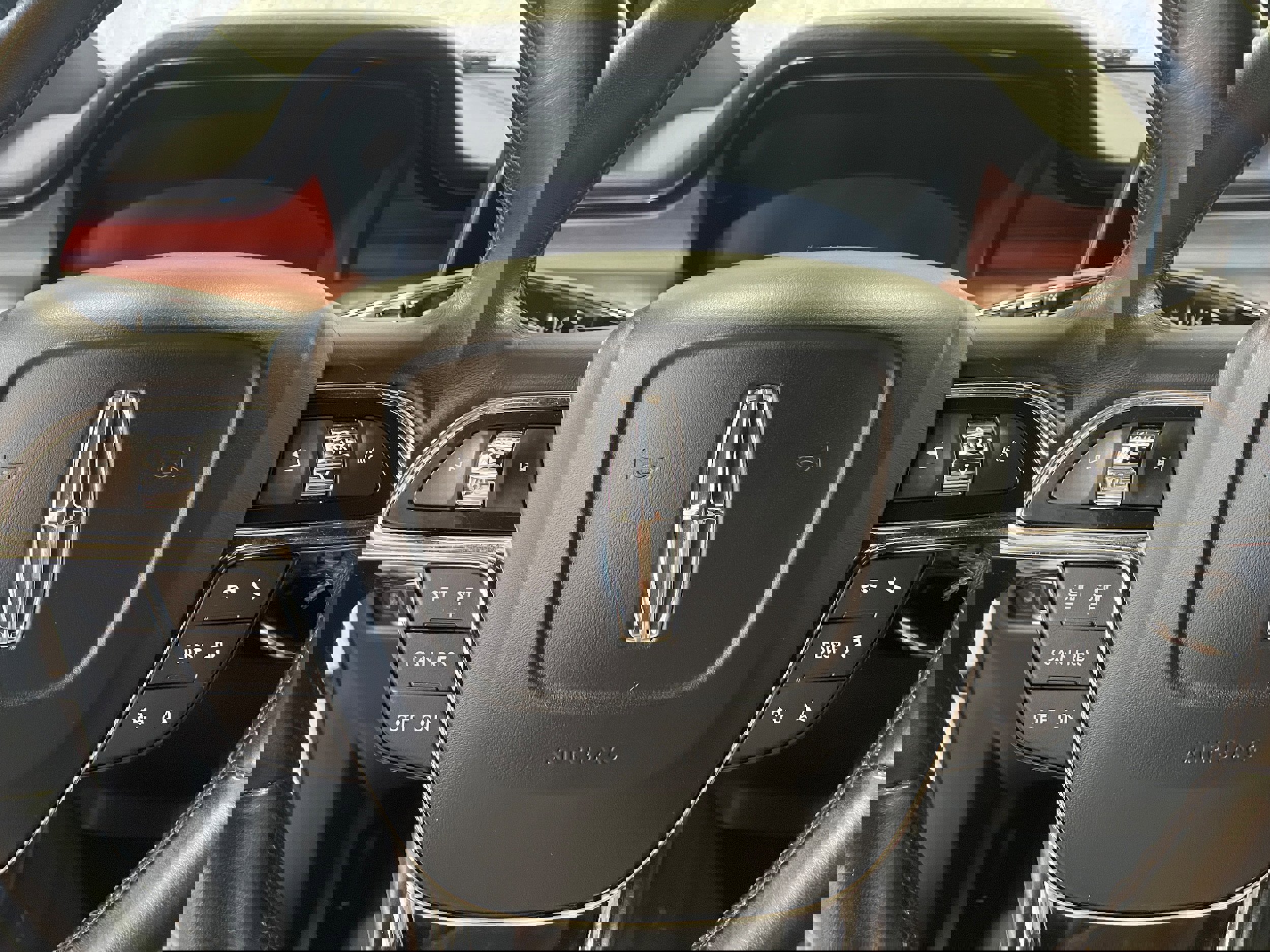 Used 2023 Lincoln Nautilus Reserve image 15