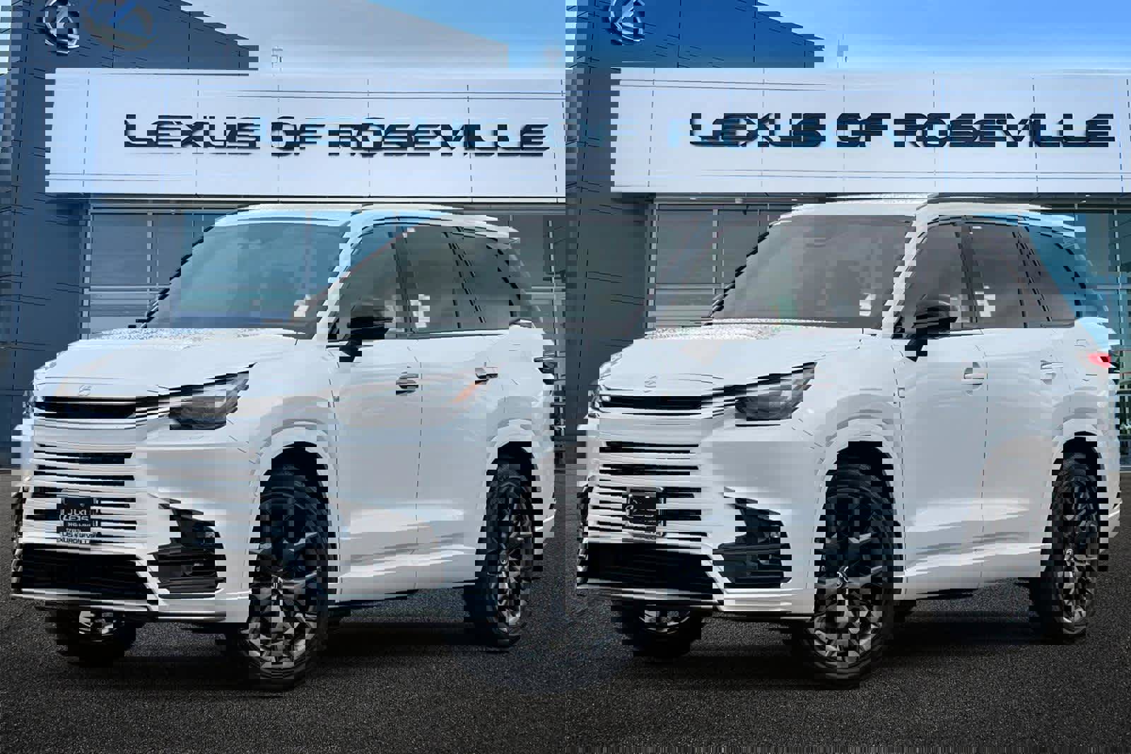 New 2026 Lexus TX 500h AWD image 1