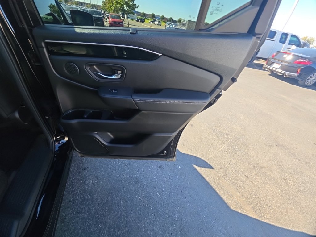 Certified 2024 Honda Pilot Touring image 31