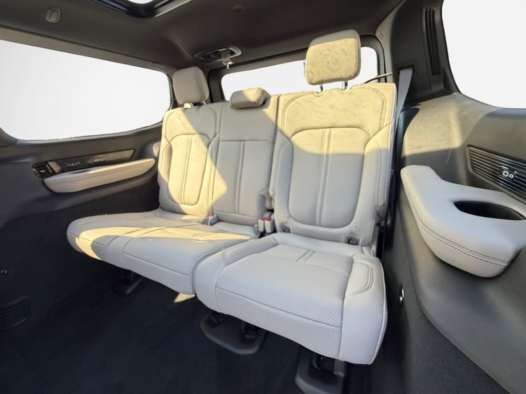 New 2026 Jeep Grand Wagoneer Summit image 28