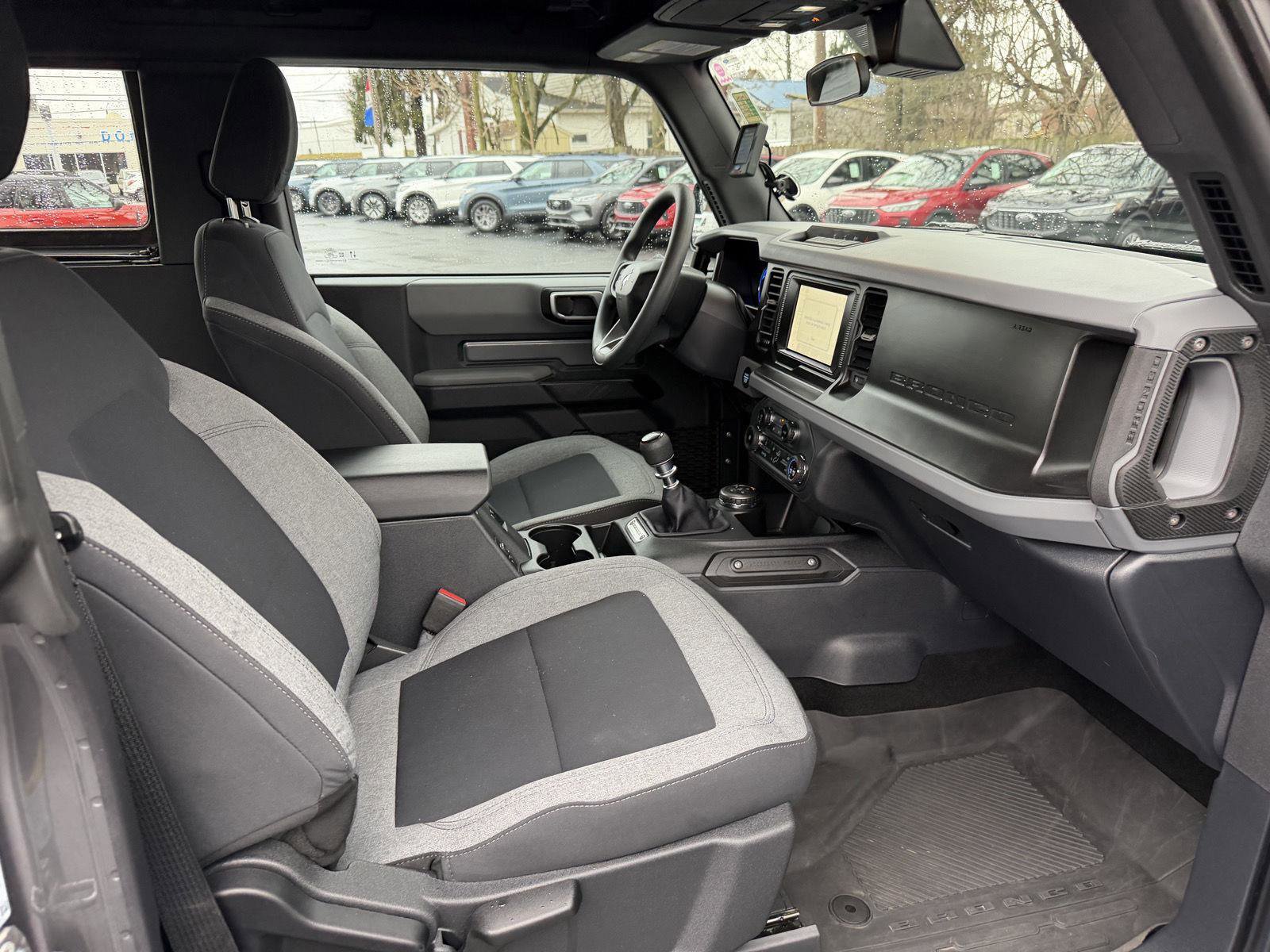 Used 2023 Ford Bronco 2-Door w/ Sasquatch Package image 28