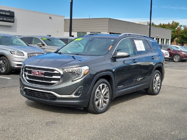 Used 2019 GMC Terrain SLT w/ Preferred Package FWD image 2