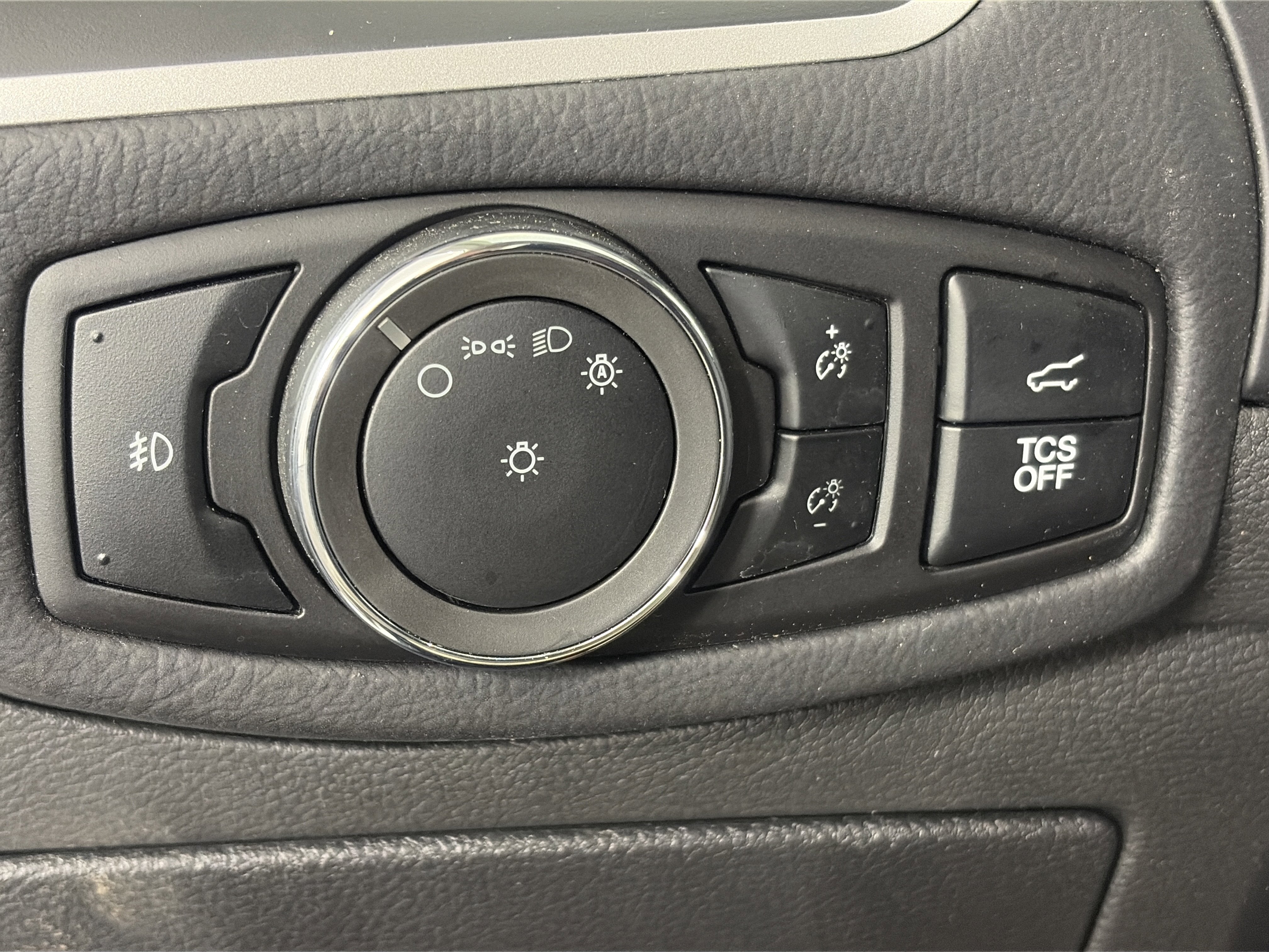 Used 2024 Ford Edge SEL w/ Convenience Package image 27