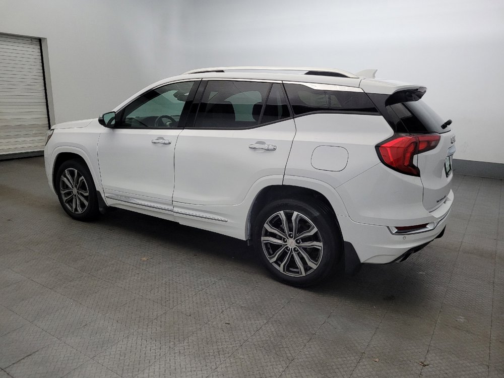 Used 2019 GMC Terrain Denali w/ Advanced Safety Package image 3