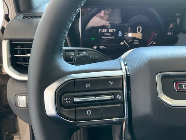 Used 2026 GMC Terrain Elevation w/ Elevation Premium Package FWD image 9