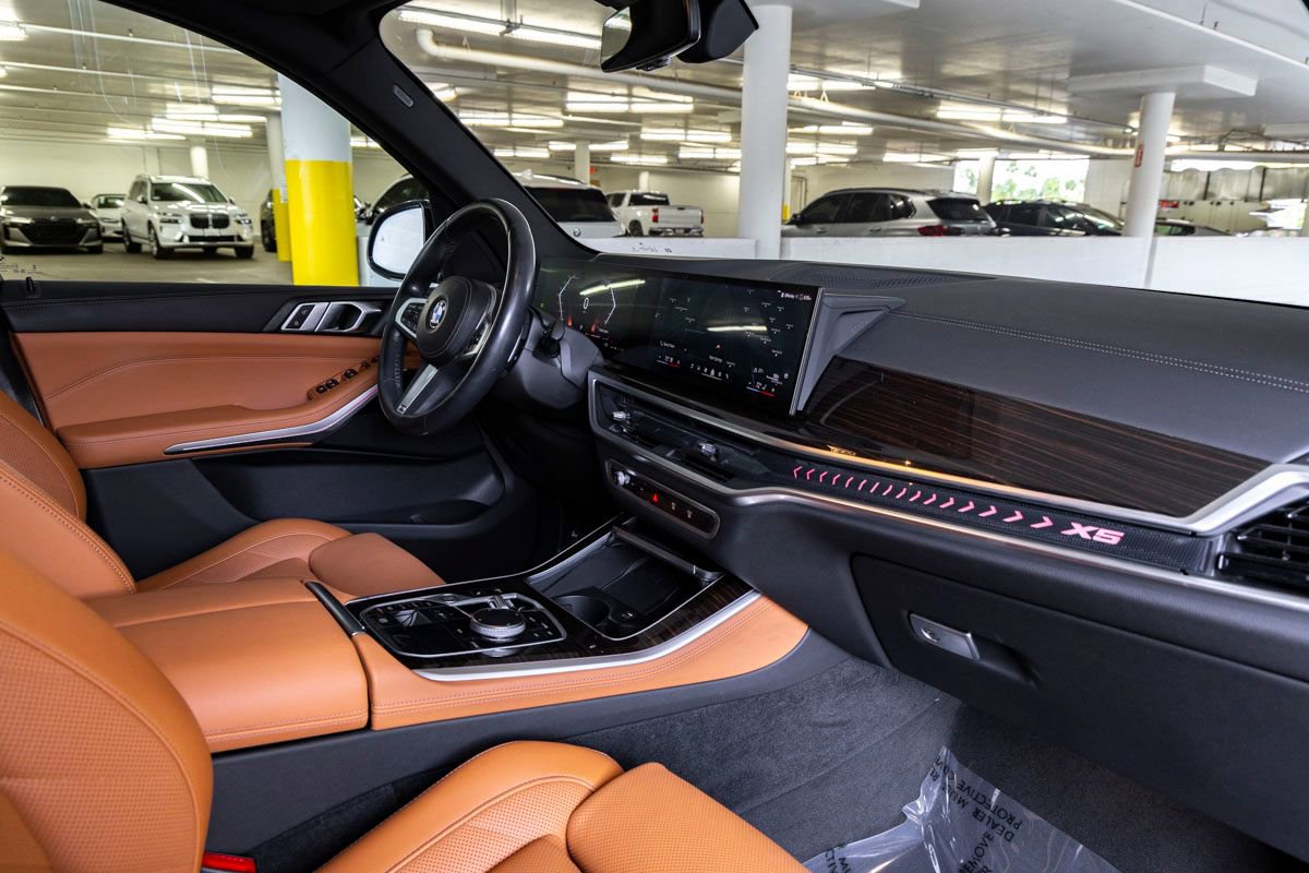 Certified 2024 BMW X5 xDrive40i w/ M Sport Package image 30