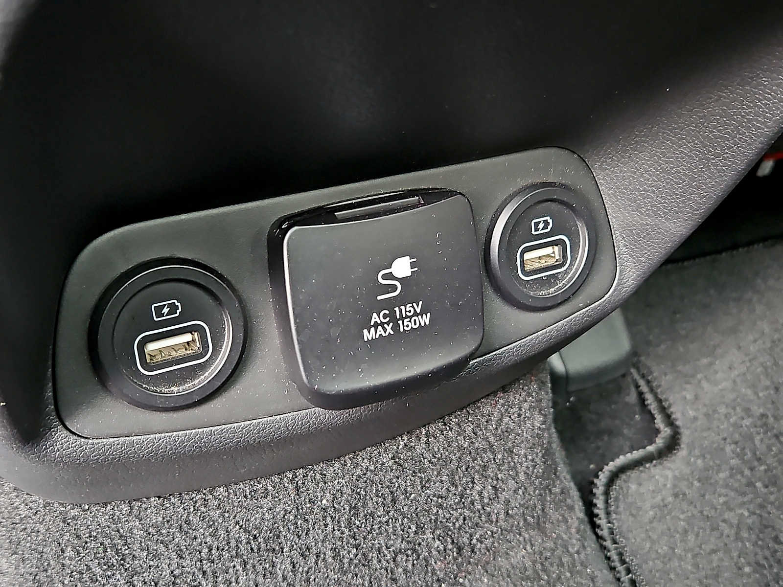 Used 2021 Hyundai Santa Fe Limited w/ Cargo Package FWD image 28