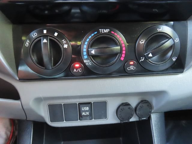 Used 2014 Toyota Tacoma 4x4 Double Cab w/ TRD Sport Package image 25