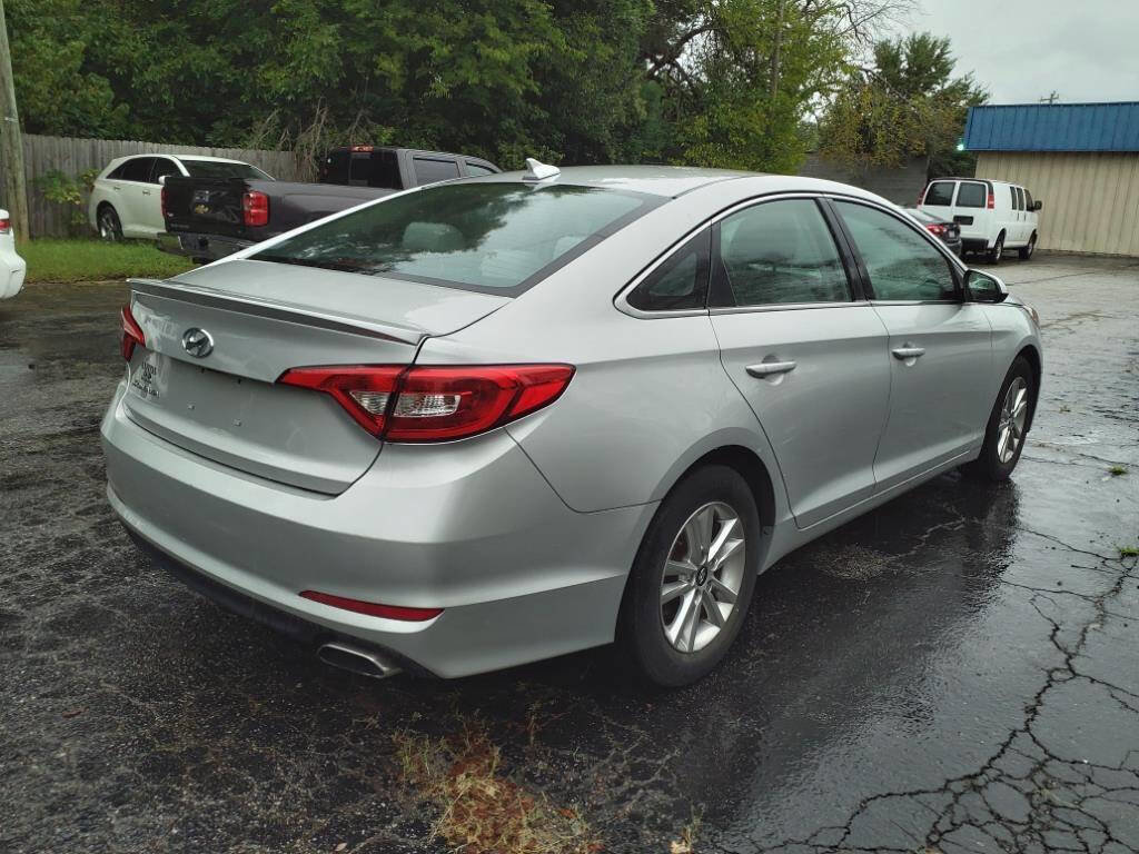 Used 2016 Hyundai Sonata SE FWD image 3