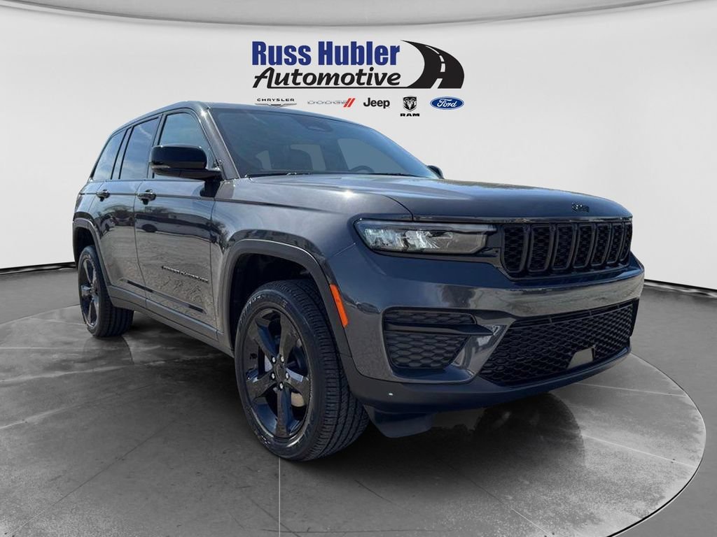 New 2025 Jeep Grand Cherokee Altitude AWD/4WD image 10