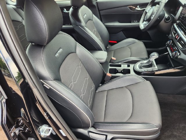 Used 2024 Kia Forte GT-Line FWD image 12