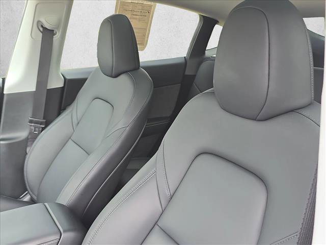 Used 2024 Tesla Model Y Long Range image 17