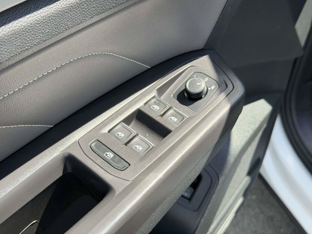 Used 2023 Volkswagen Atlas SE w/ Panoramic Sunroof Package AWD/4WD image 19