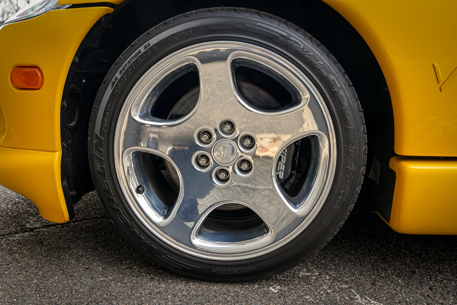 Used 2001 Dodge Viper GTS RWD image 9