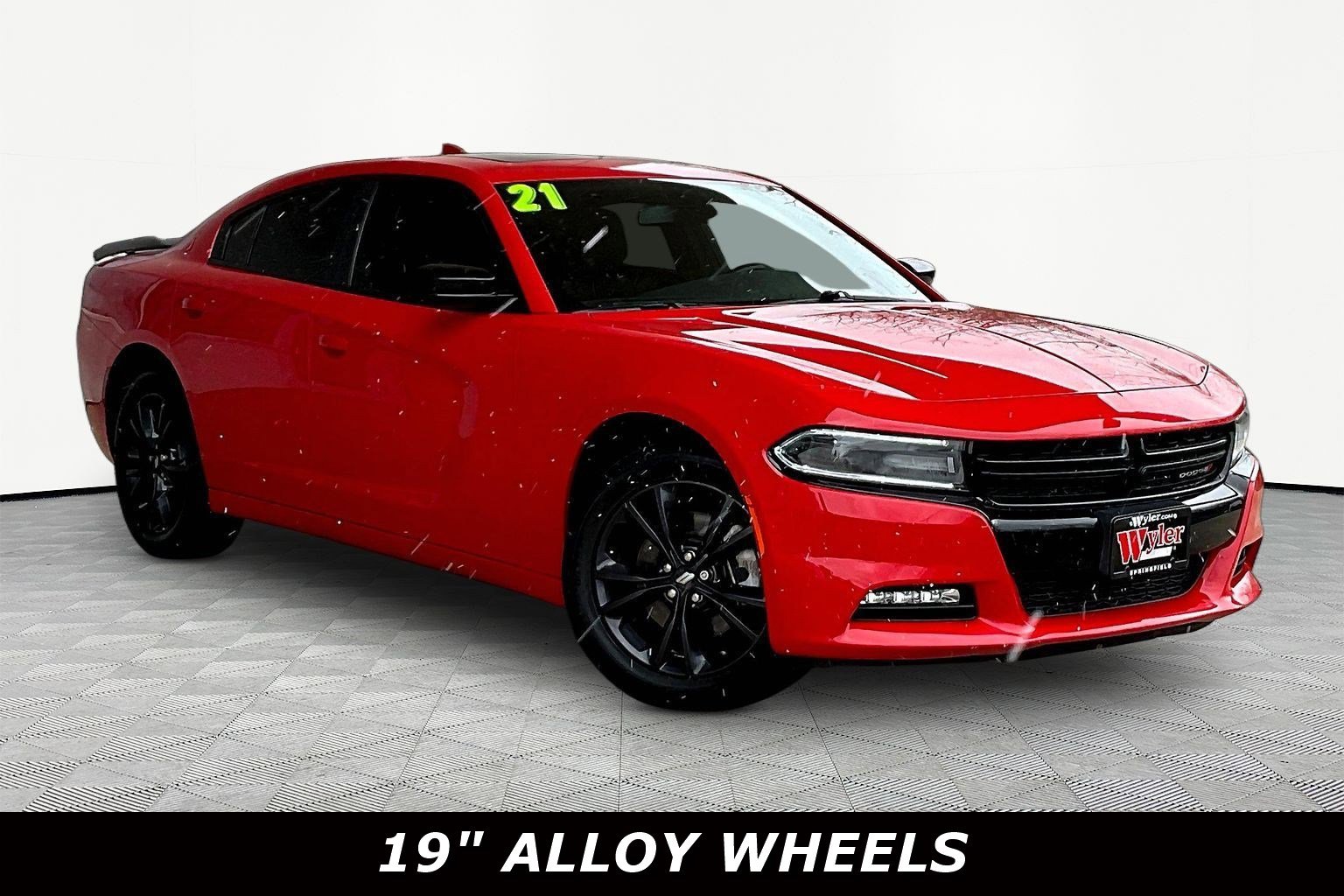 Used 2021 Dodge Charger SXT w/ Blacktop Package image 3