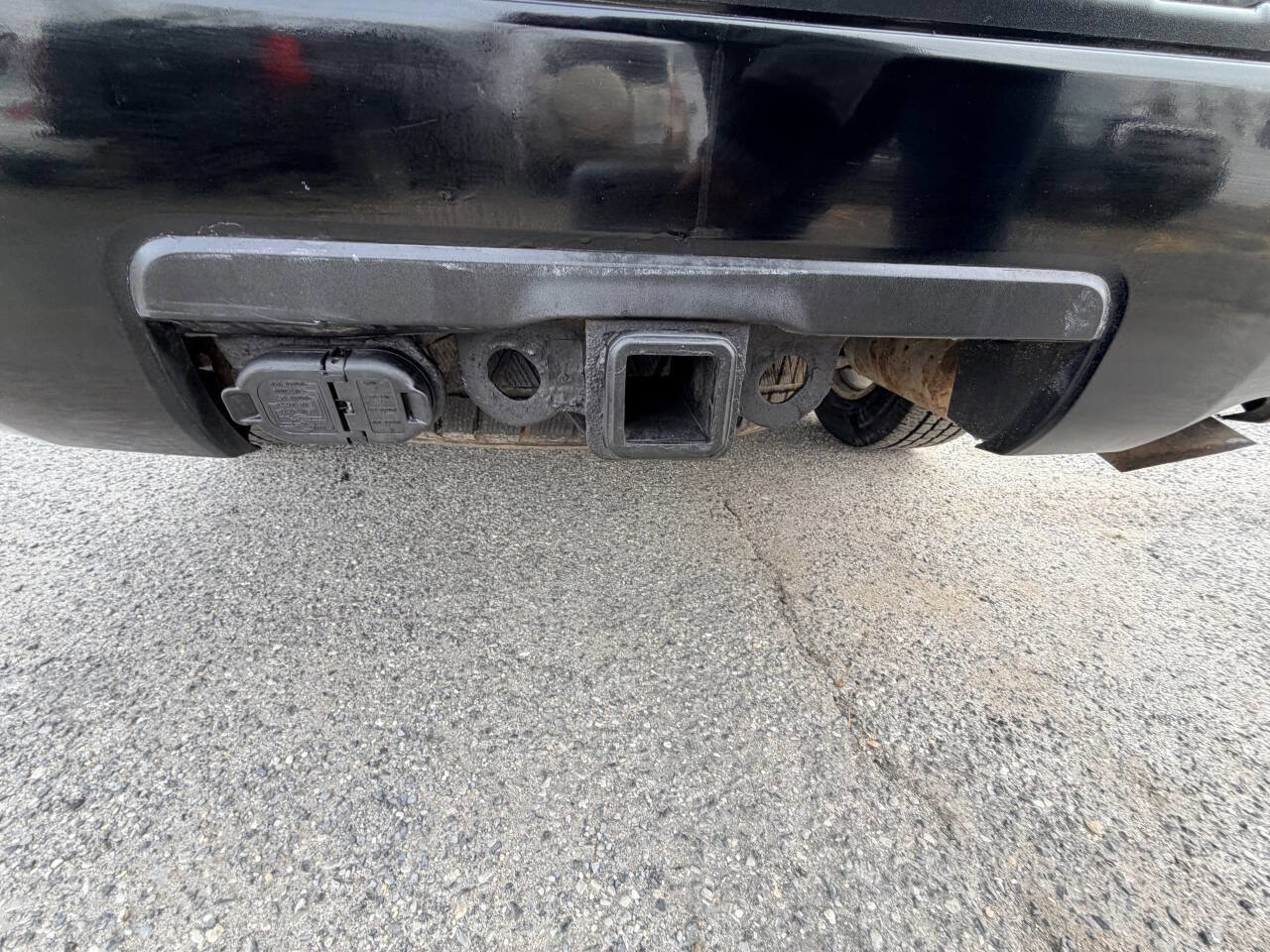 Used 2013 Toyota Sequoia SR5 w/ Premium Pkg image 57