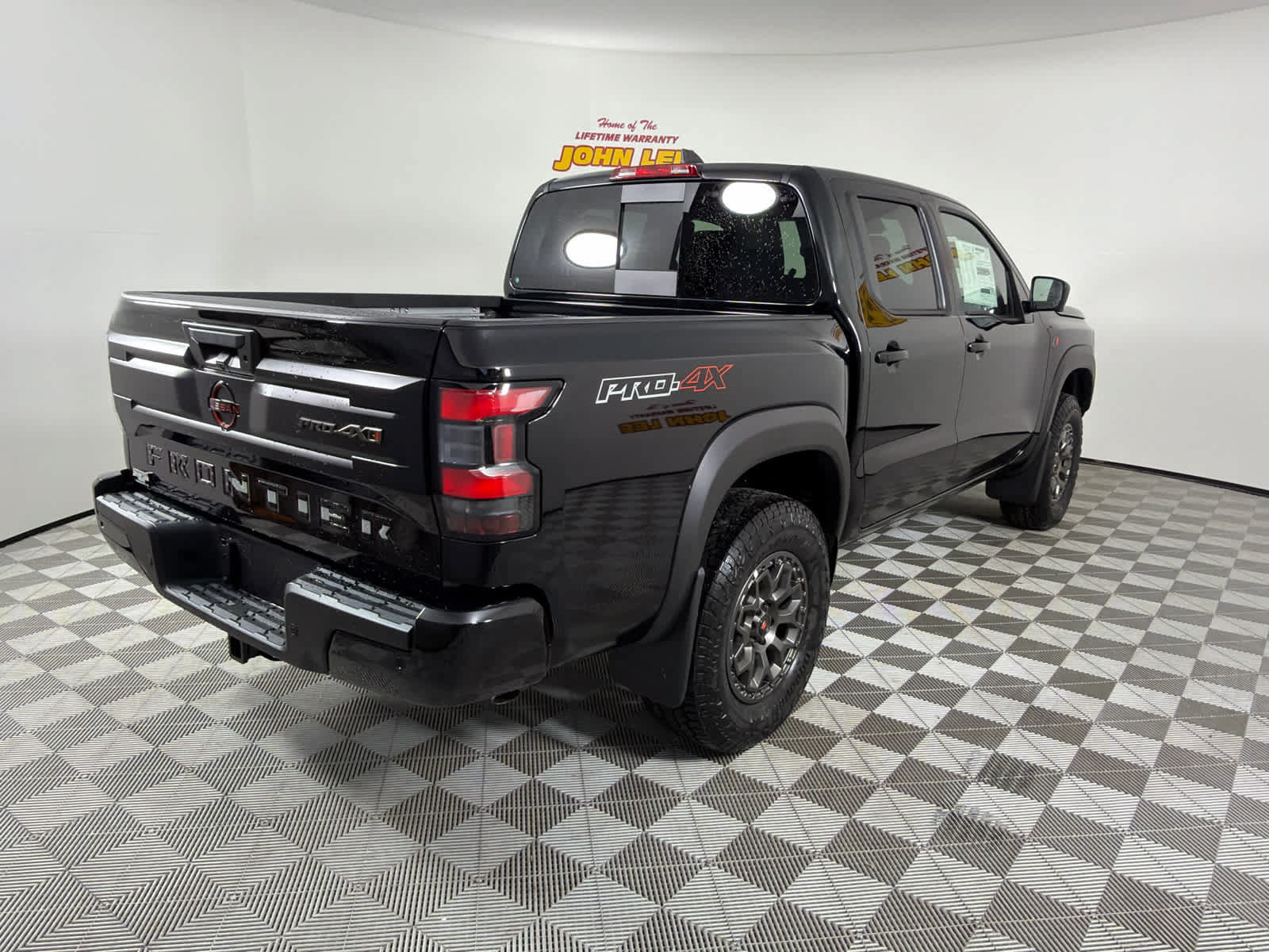 New 2026 Nissan Frontier PRO-4X w/ Pro Premium Package AWD/4WD image 6