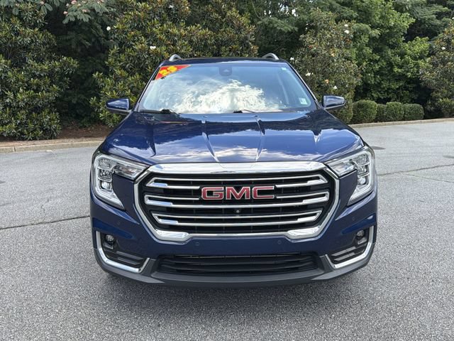 Used 2023 GMC Terrain SLT w/ Infotainment Package II FWD image 2