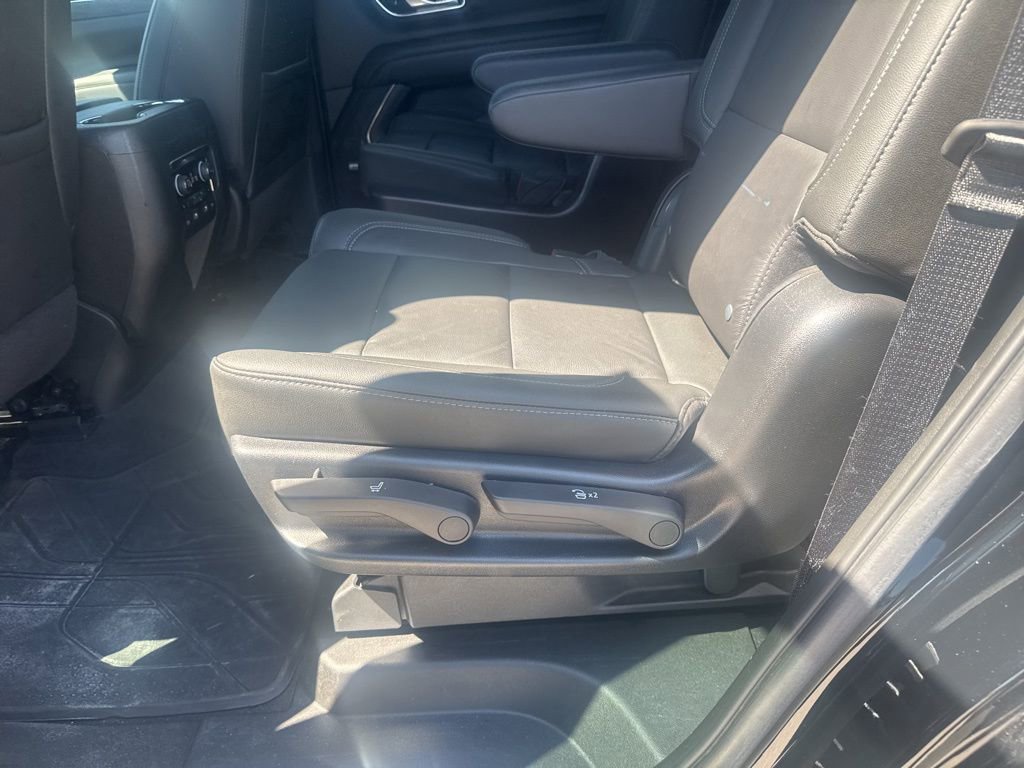 Used 2022 Chevrolet Tahoe Z71 w/ Off-Road Capability Package image 13