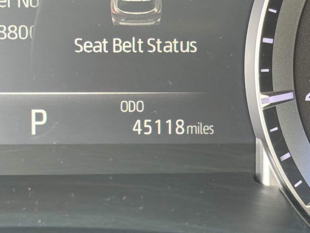 Used 2023 Toyota Highlander XLE image 28