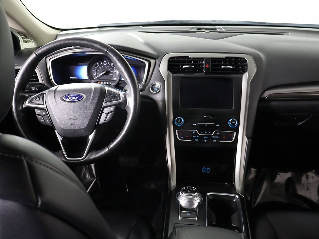 Used 2019 Ford Fusion SEL image 39