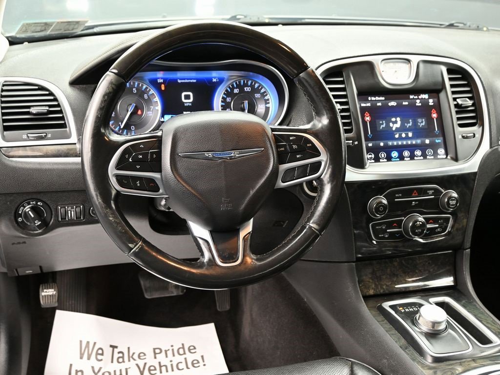 Used 2019 Chrysler 300 Limited image 31