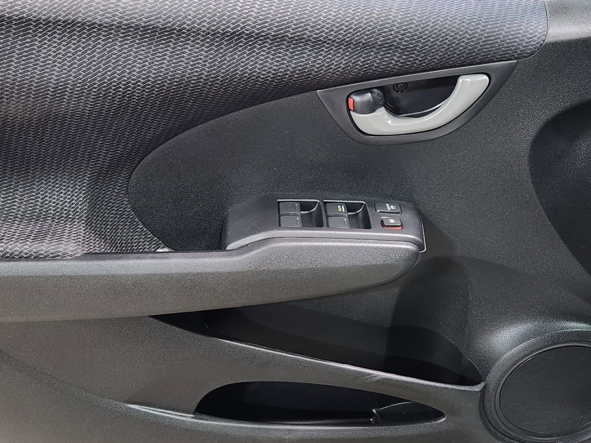 Used 2012 Honda Fit Sport image 38