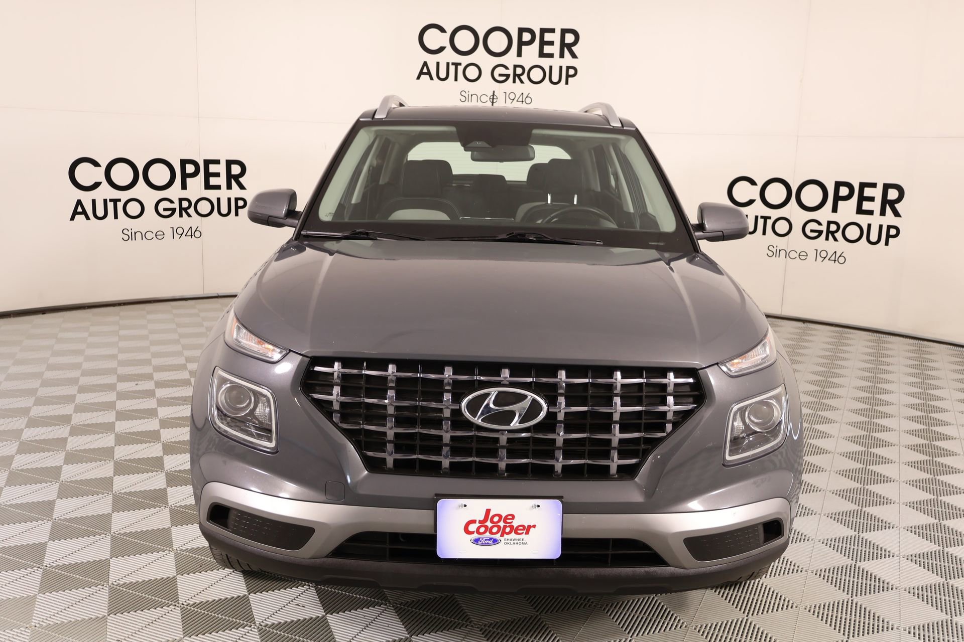 Used 2025 Hyundai Venue SEL FWD image 8