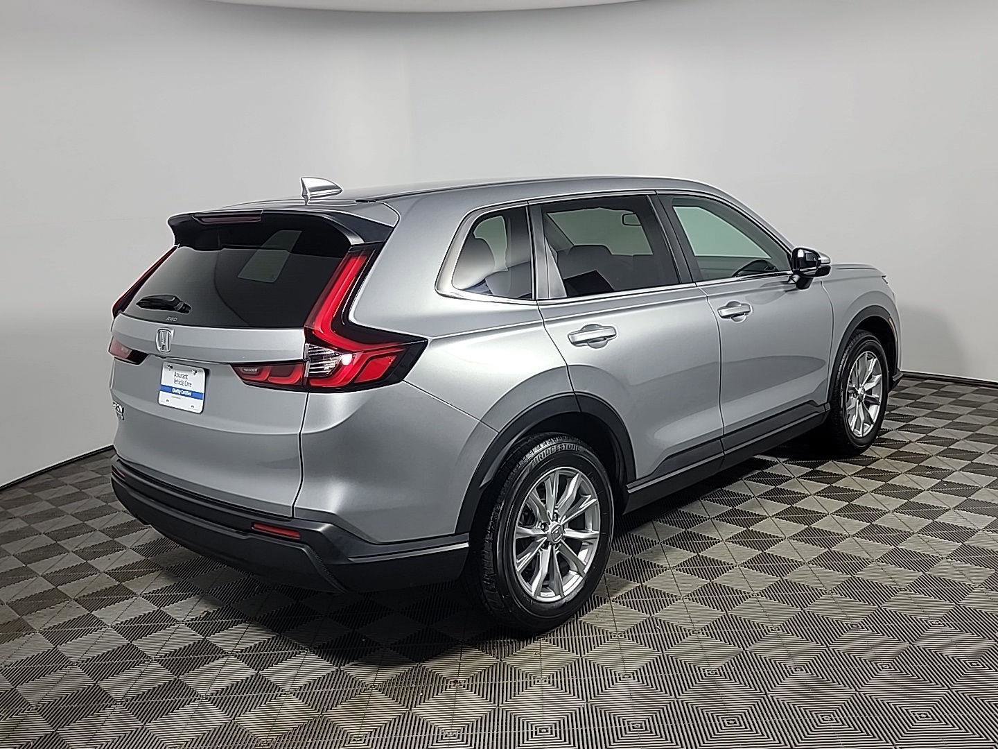 Certified 2025 Honda CR-V EX image 4