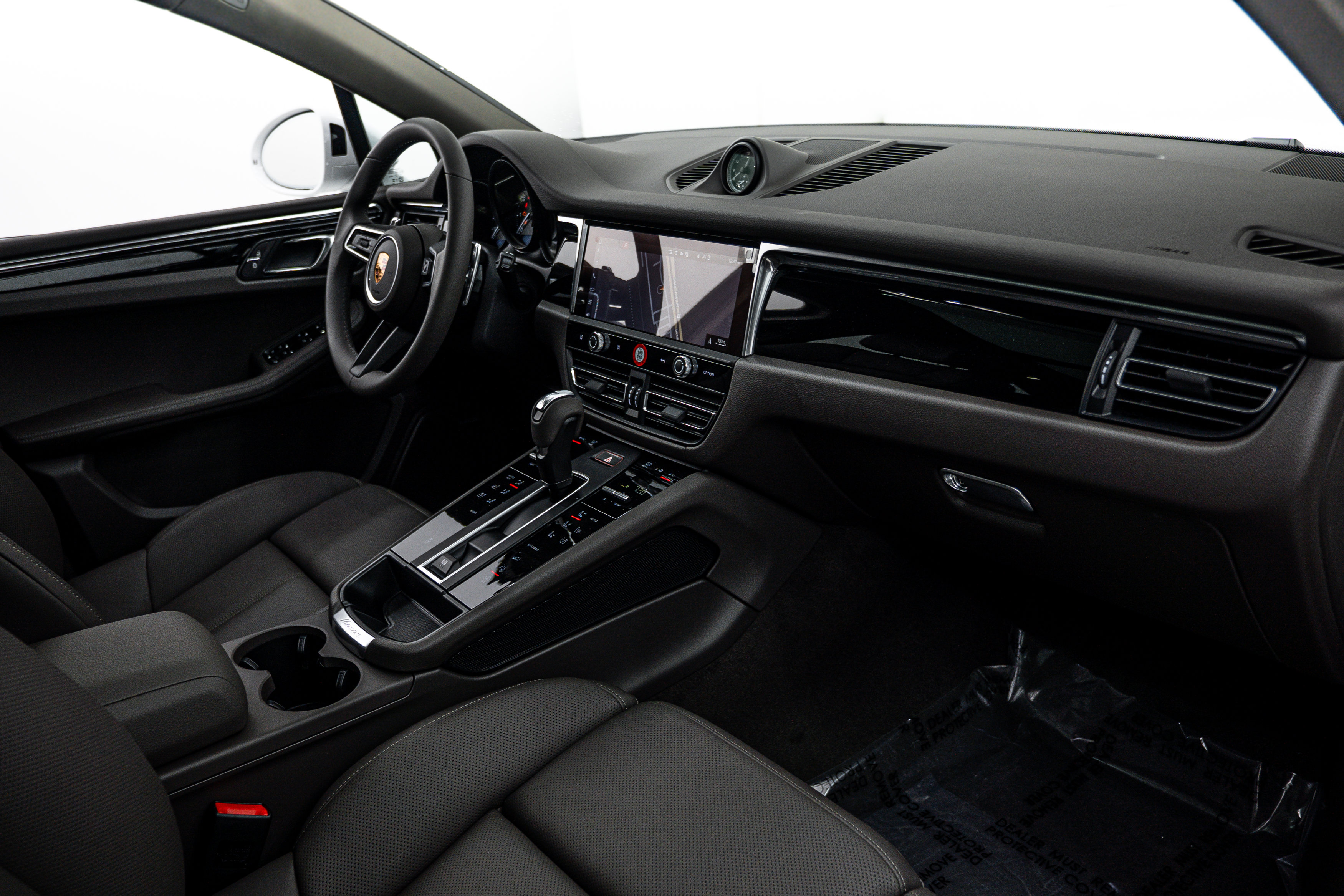 New 2026 Porsche Macan AWD/4WD image 14