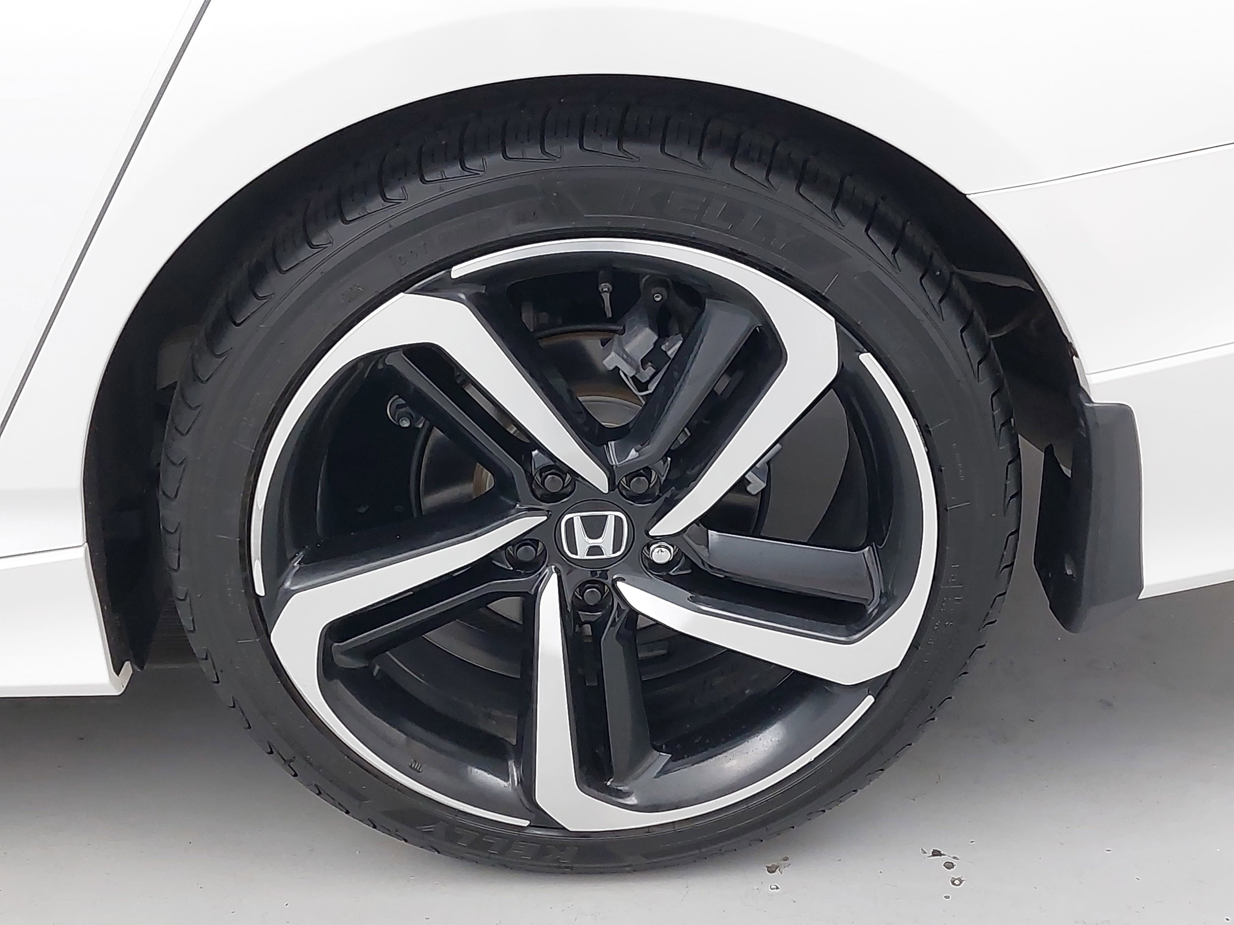 Used 2022 Honda Accord Sport image 32