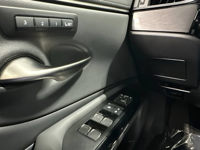 Used 2022 Lexus ES 350 w/ Premium Package FWD image 15